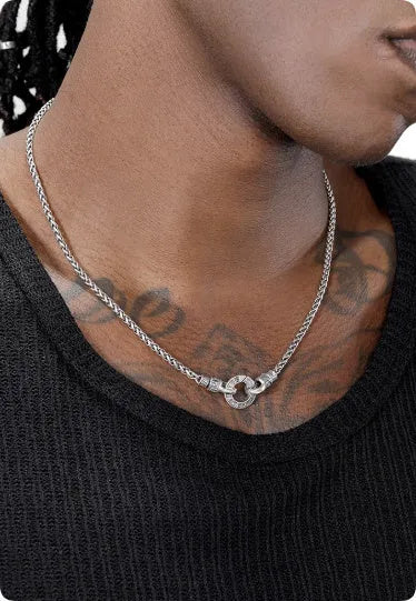 S925 sterling silver clavicle necklace with pendant for women, shown in silver.