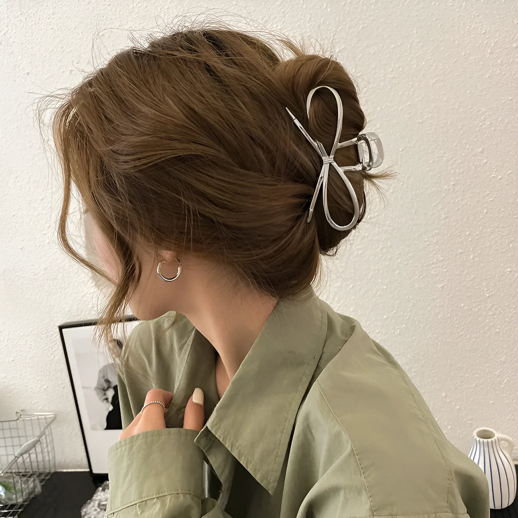 Women's Korean-style alloy hair barrette with bow decoration in gold or silver colour