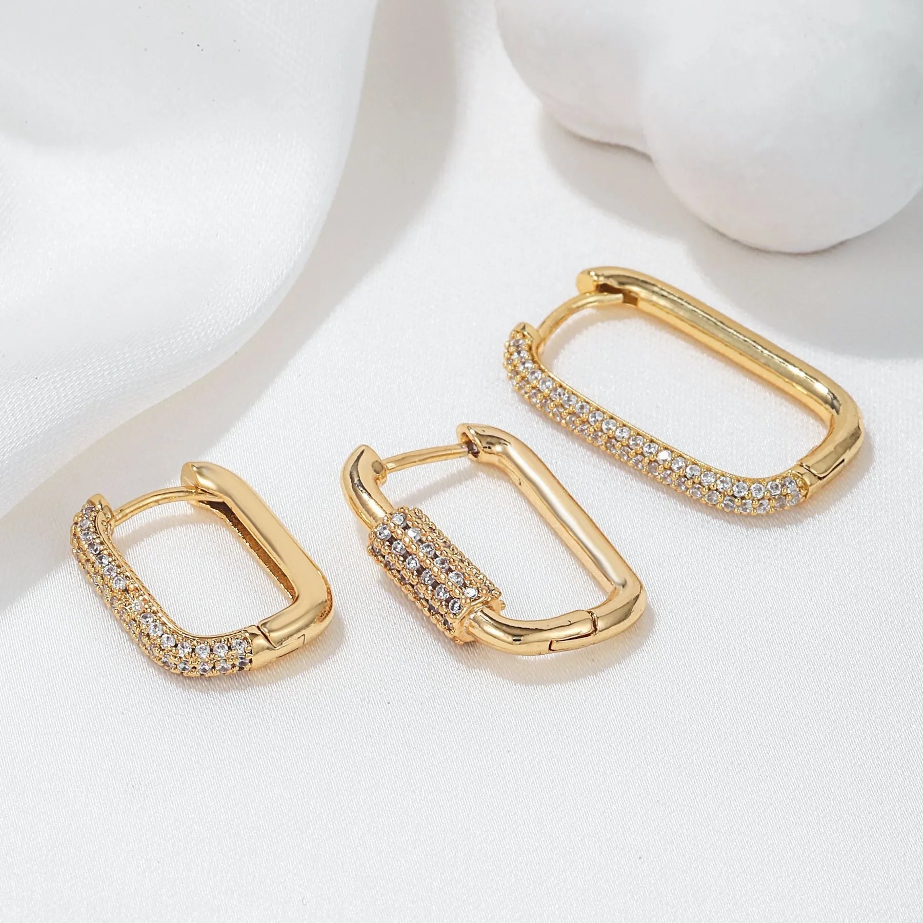 Set of three geometric ear clips with zircon inlay on copper in gold or white colours