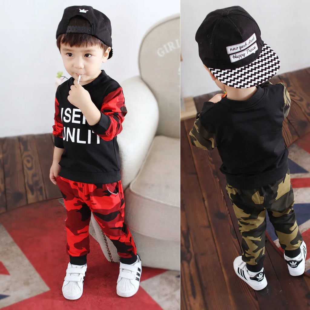 Boys' cotton top in green or red, 90% cotton, sizes 80cm to 120cm for heights 75cm to 110cm.