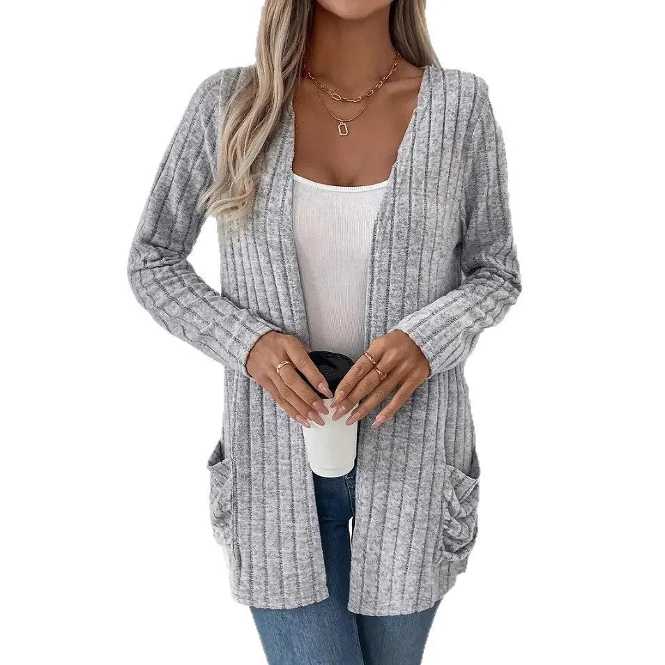 Loose fit solid colour cardigan with long sleeves and pocket in black or grey