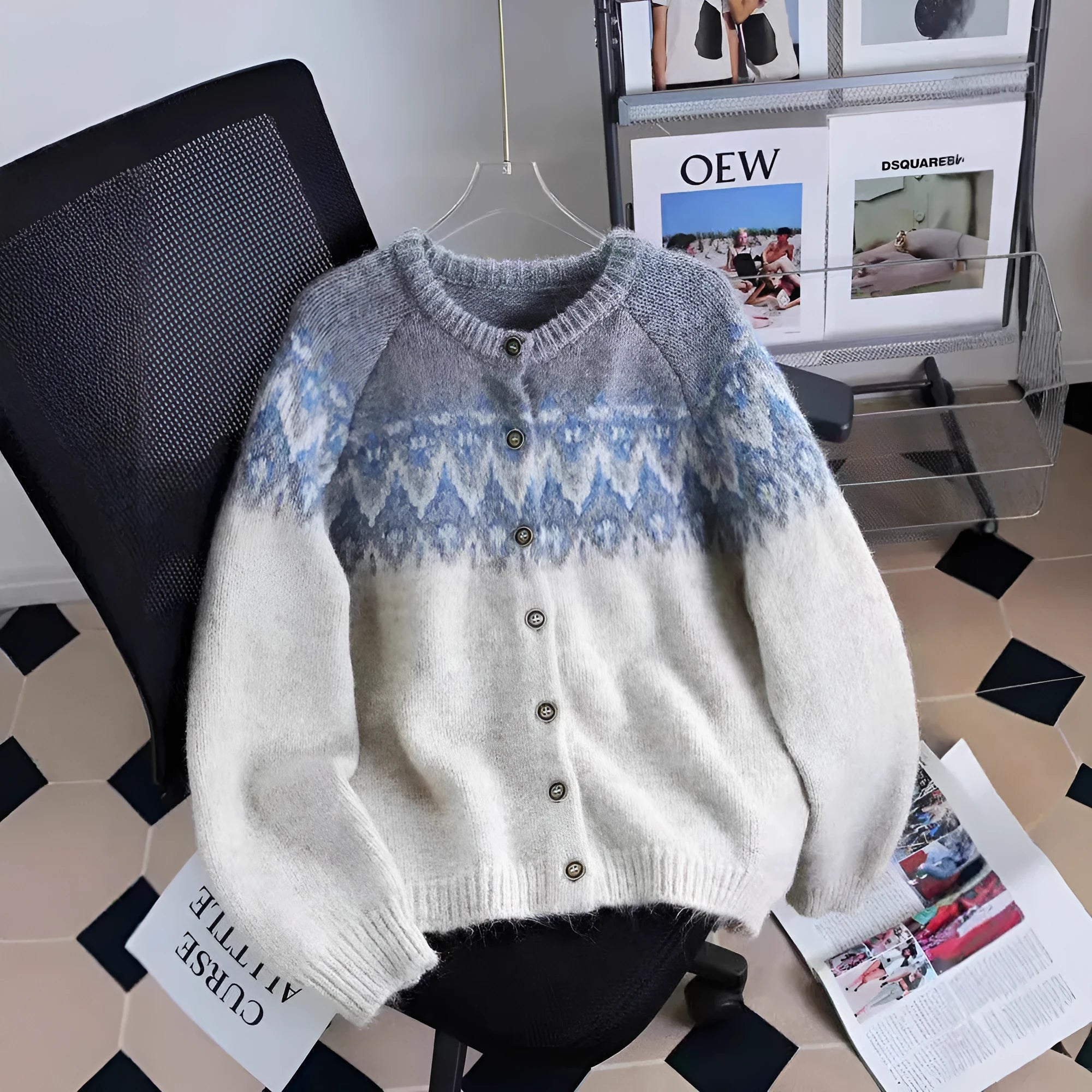 Women's contrast colour jacquard sweater coat in loose fit free size with regular long sleeves