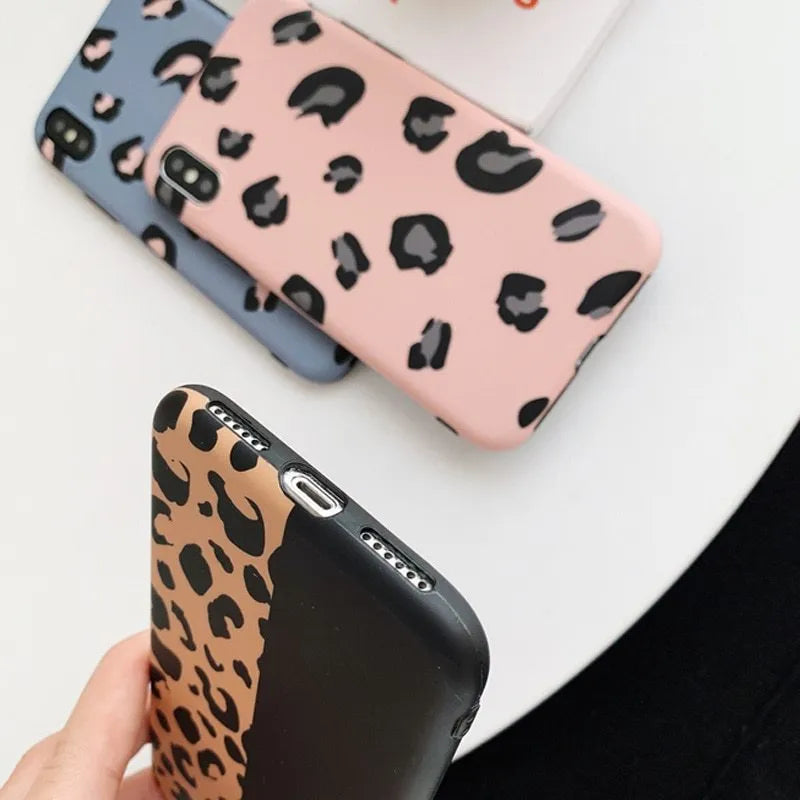 Leopard phone case for iPhone in Black, Blue and Pink – back cover with leopard pattern, fits iPhone 6 to 13 Pro Max.