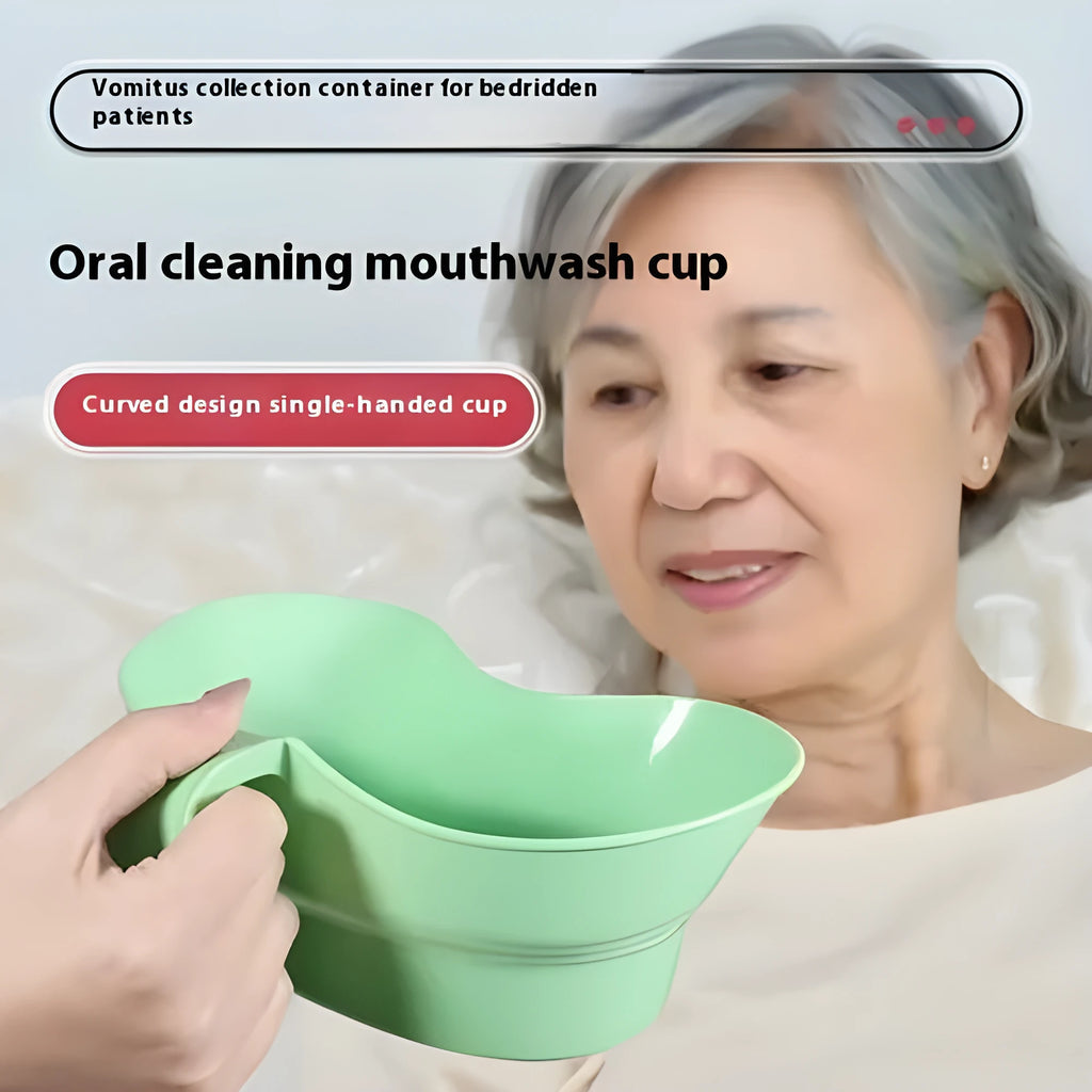 Green plastic nursing gargle cup for elderly bedridden patient oral care