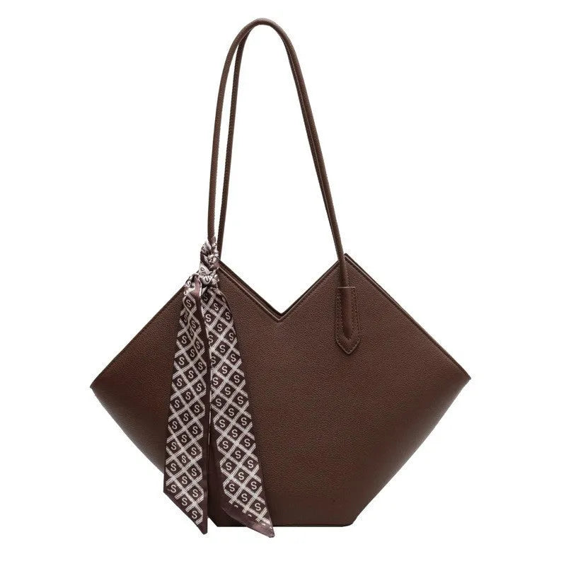 Women's PU shoulder bag in horizontal square shape with sandwich pocket design and 15x29x11cm dimensions