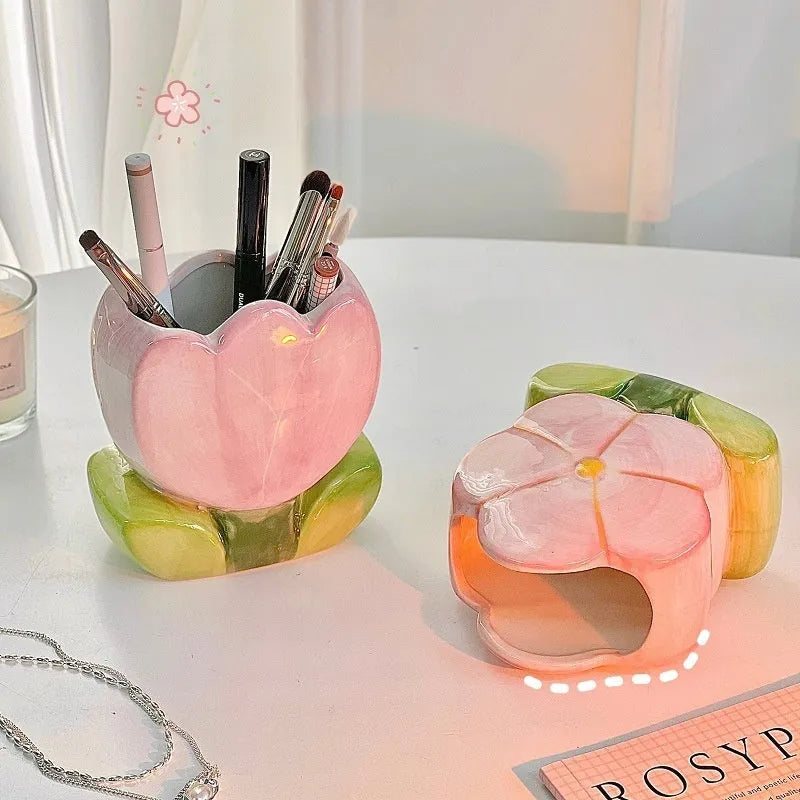 Ceramic flower pen holder storage box with tulip design for desktop organisation