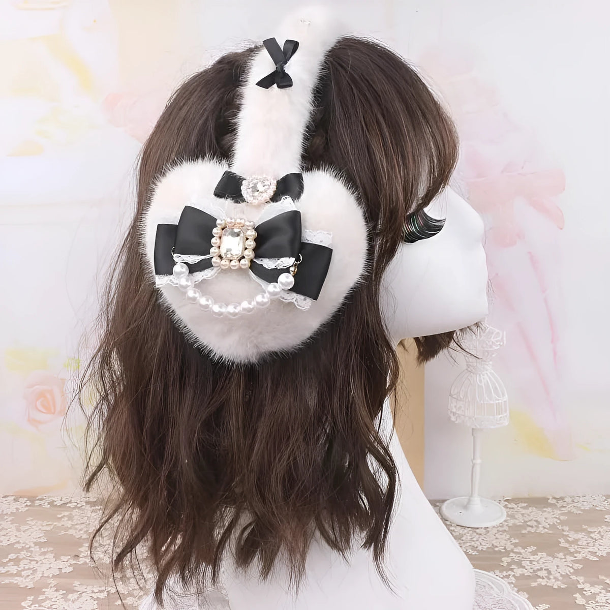 Plush heart bow tie earmuffs 11x11cm in black, light meat powder, and milky white