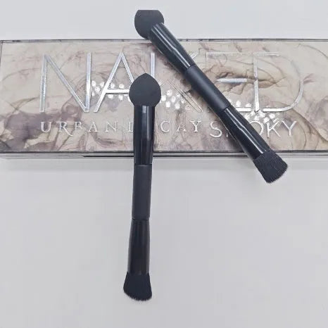 Double-headed miter sponge concealer brush with wooden handle and black artificial fibre bristles