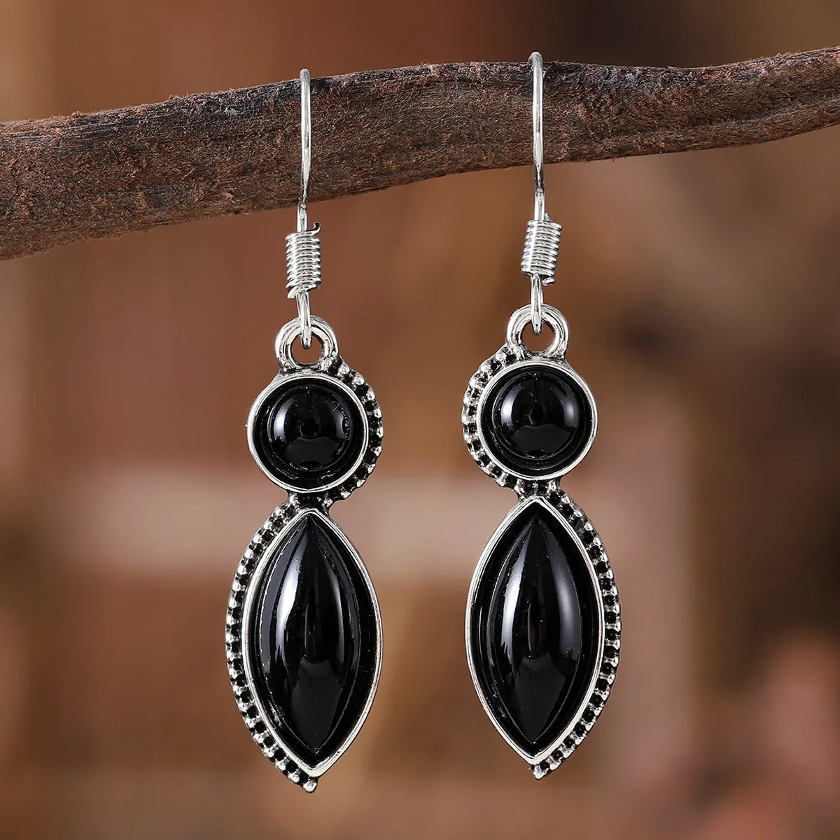 Black and purple vintage geometric zinc alloy earrings with round retro styling and electroplated finish