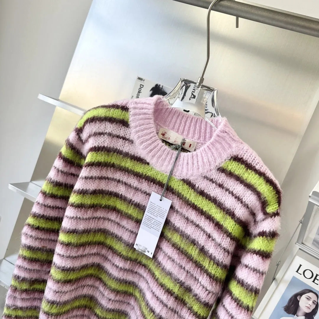 Pink wool knit cardigan sweater in socialite style with contrast colour details