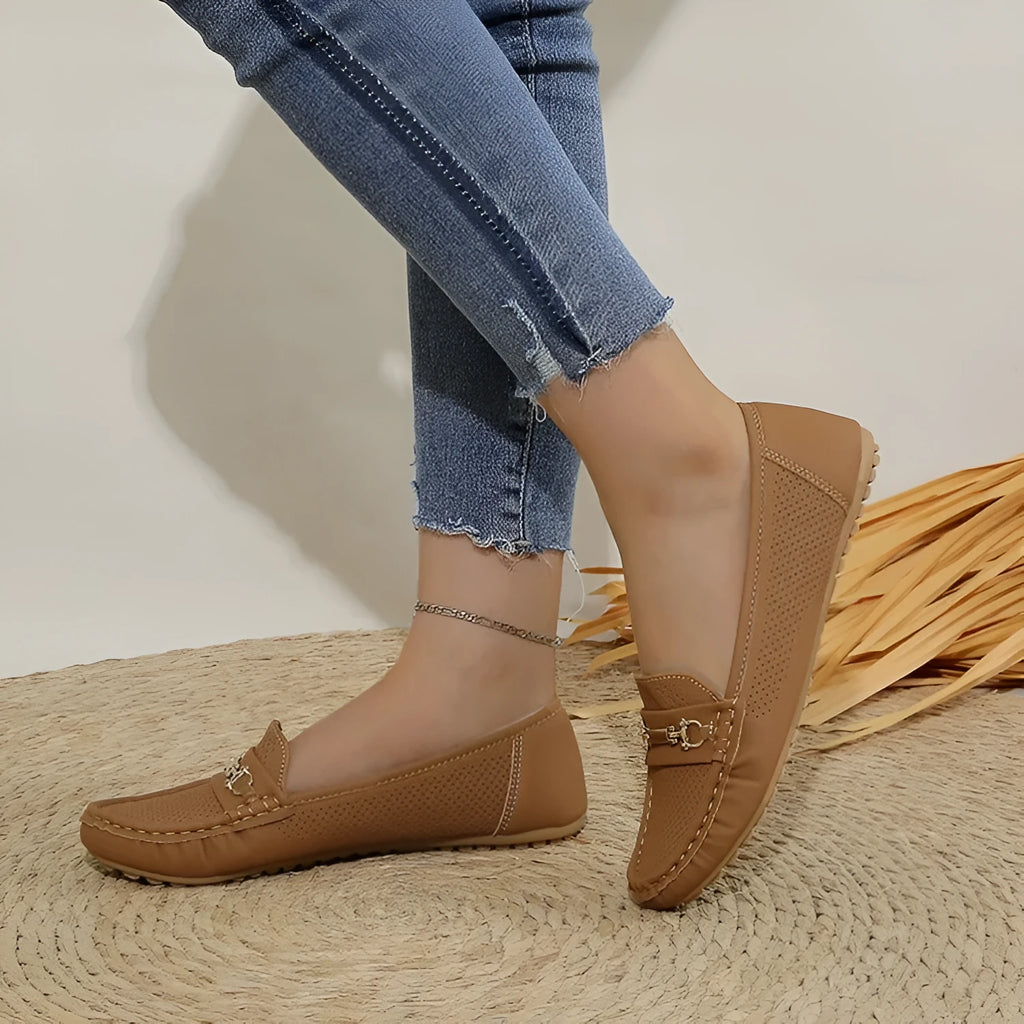 Women's flat casual shoes in white, black and khaki colours with artificial PU uppers