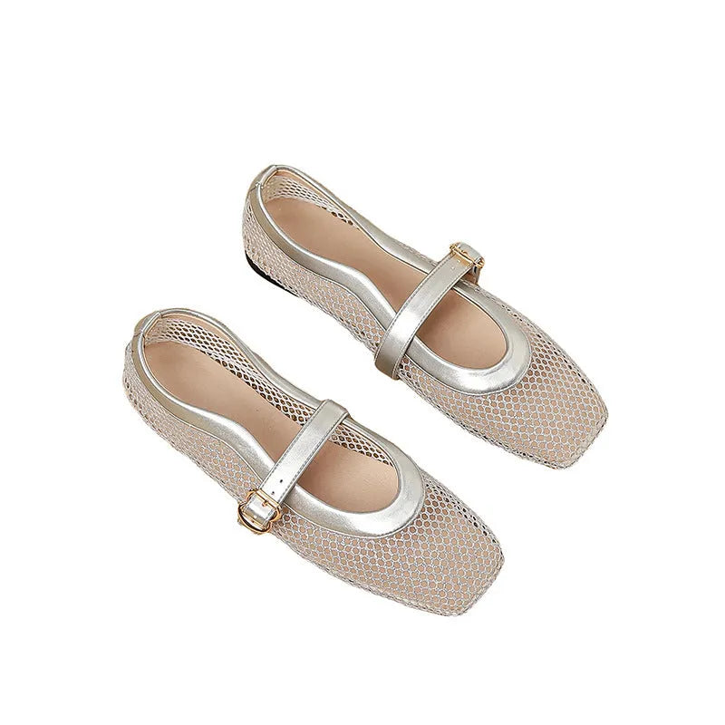 Women's beige mesh flat-heel sandals with a buckle fastening and square toe for hiking.