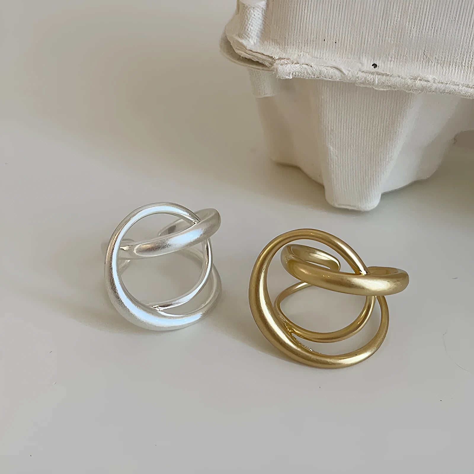 Geometric interlaced matte metal open ring for women in gold or silver electroplated finish