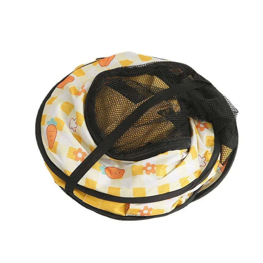 Breathable cloth pet tent for cats and dogs, available in multiple sizes and colours, including square and fang shapes.