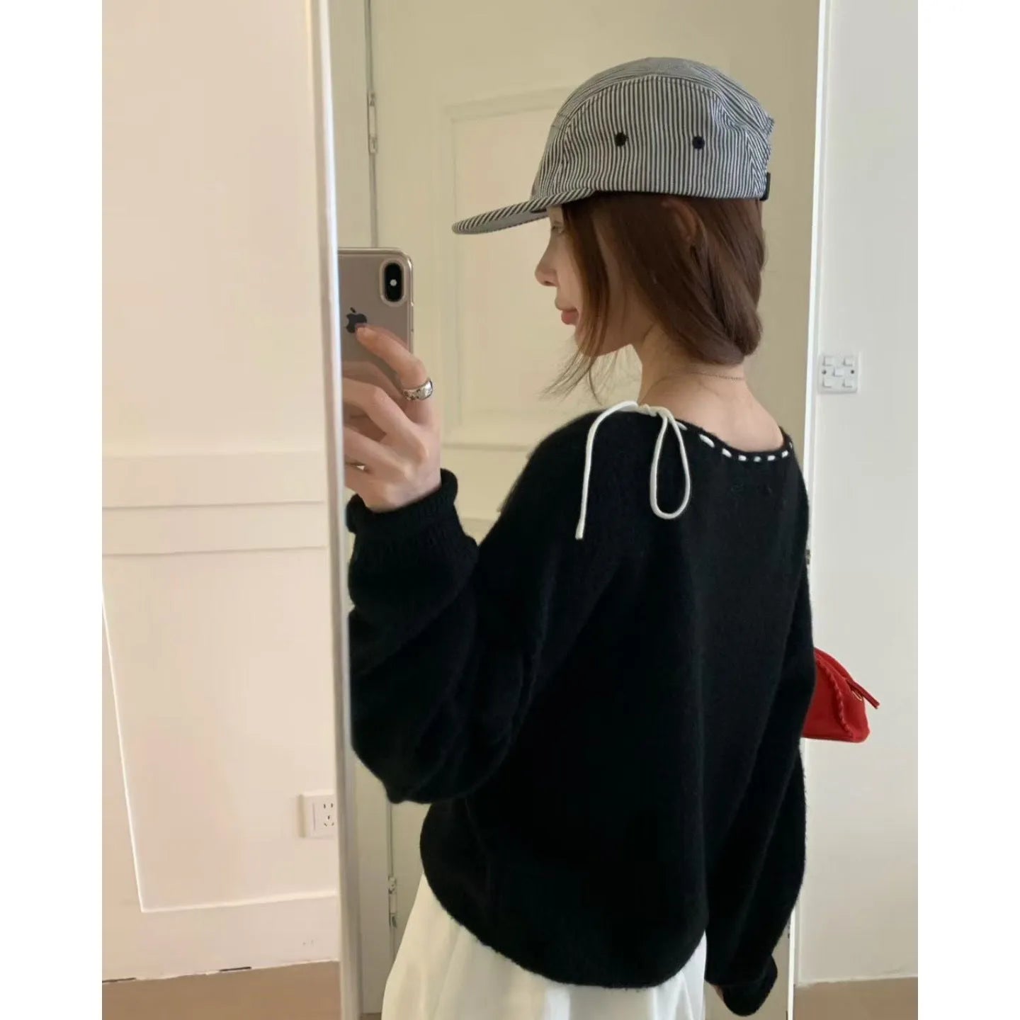 Grey loose-fitting women's pullover jumper made from regenerated cellulose fibre