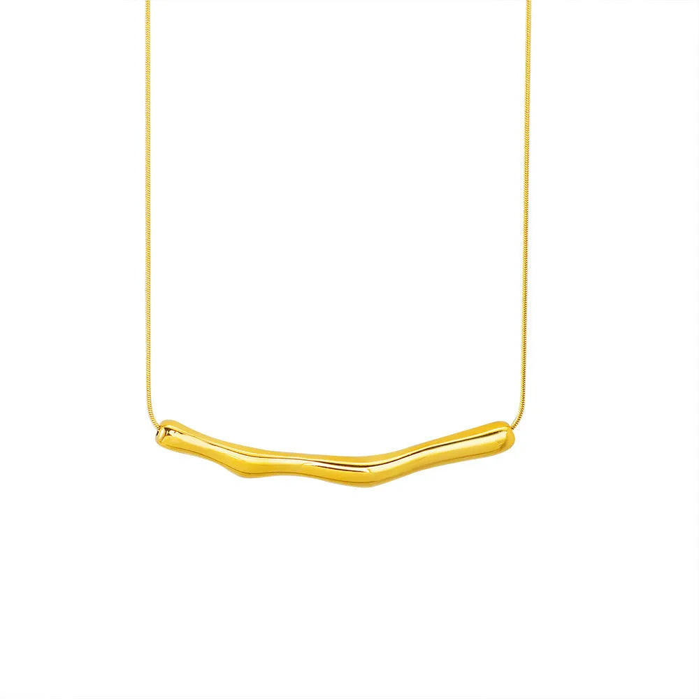 Irregular pleated titanium steel necklace for women in gold or steel electroplated finish