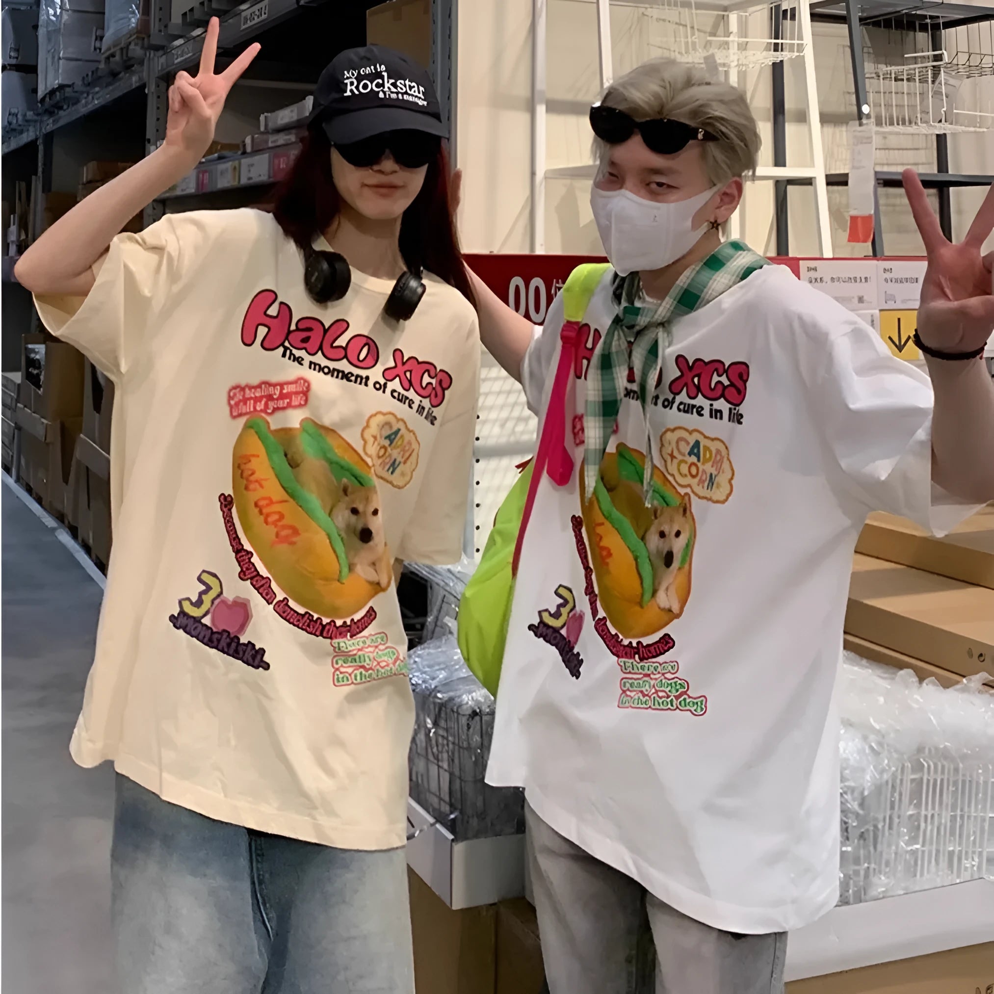 Cartoon hamburger dog printed cotton T-shirt in loose fit casual style
