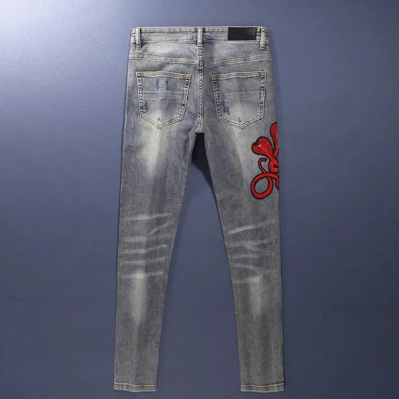 Old colour slim fit jeans with washed-out hole patch embroidery and micro-elasticity cotton fabric