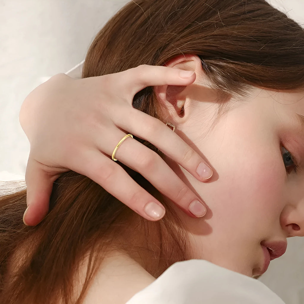 S925 sterling silver geometric simple bracelet ring with round elements available in multiple US sizes