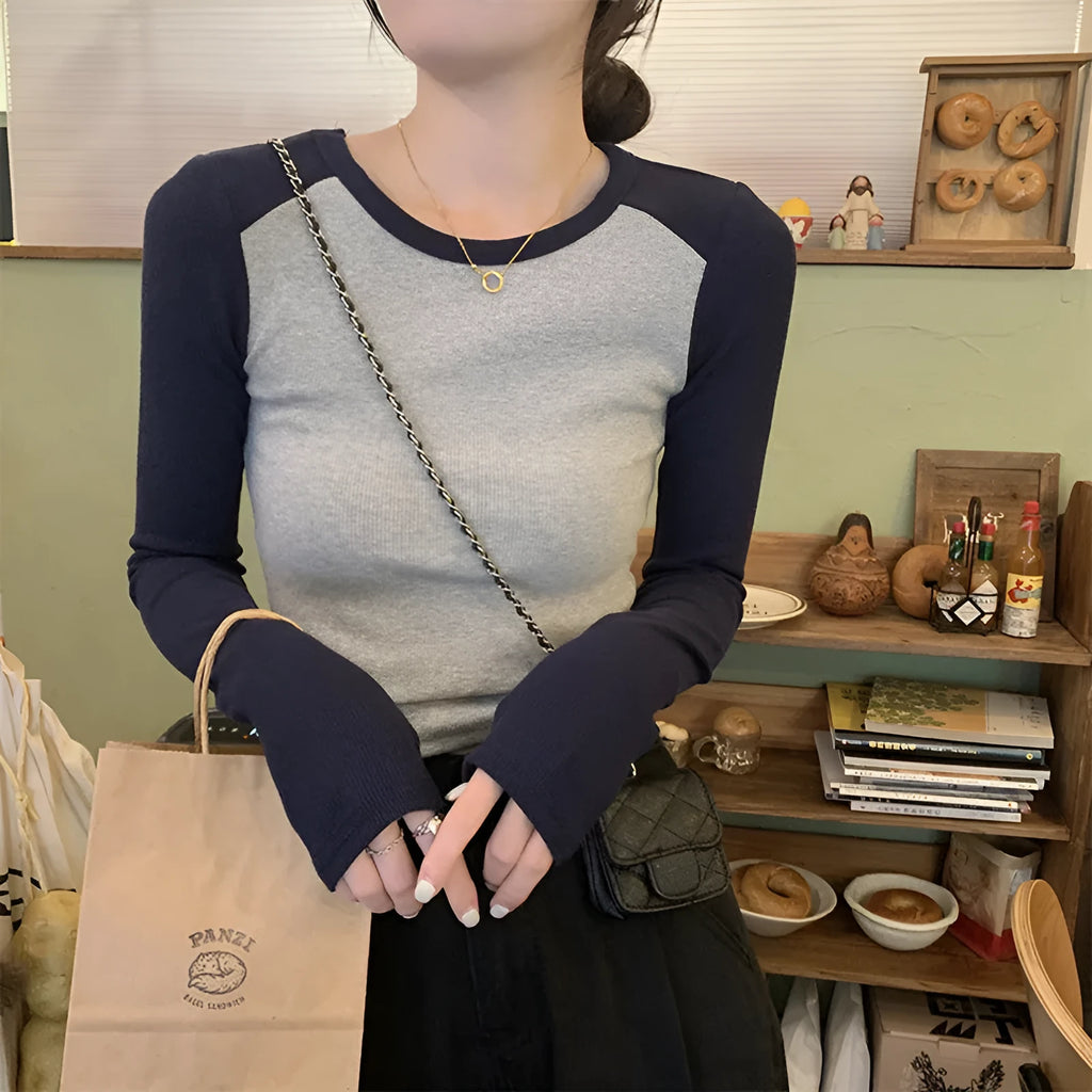 Dark blue oversized women's viscose top with embroidery and long princess sleeves