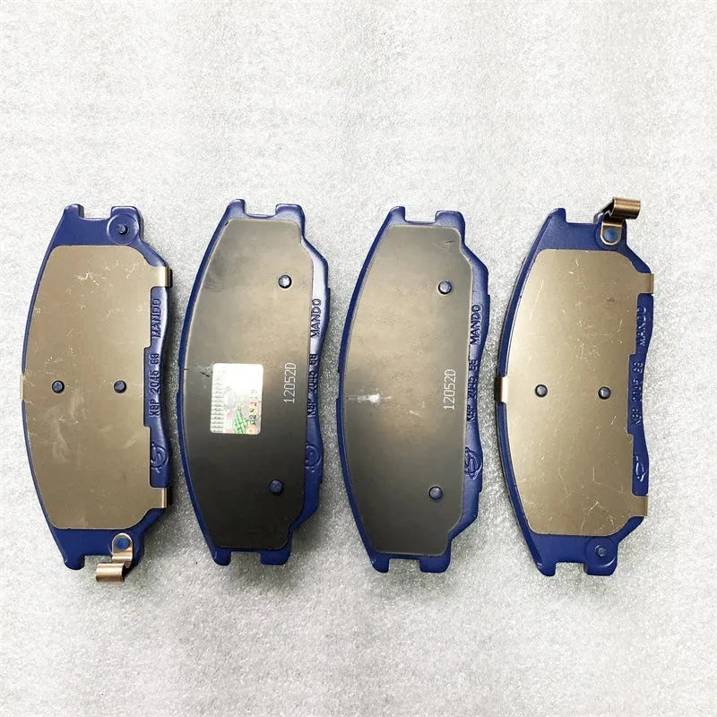 Brake pad set with part numbers 4813009A10 and 4813008BA0 for Aiteng Kyron Rester