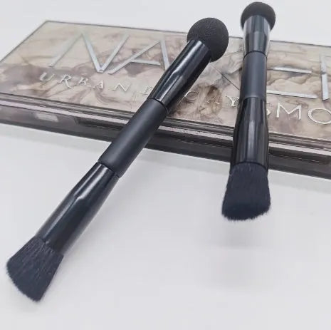 Double-headed miter sponge concealer brush with wooden handle and black artificial fibre bristles