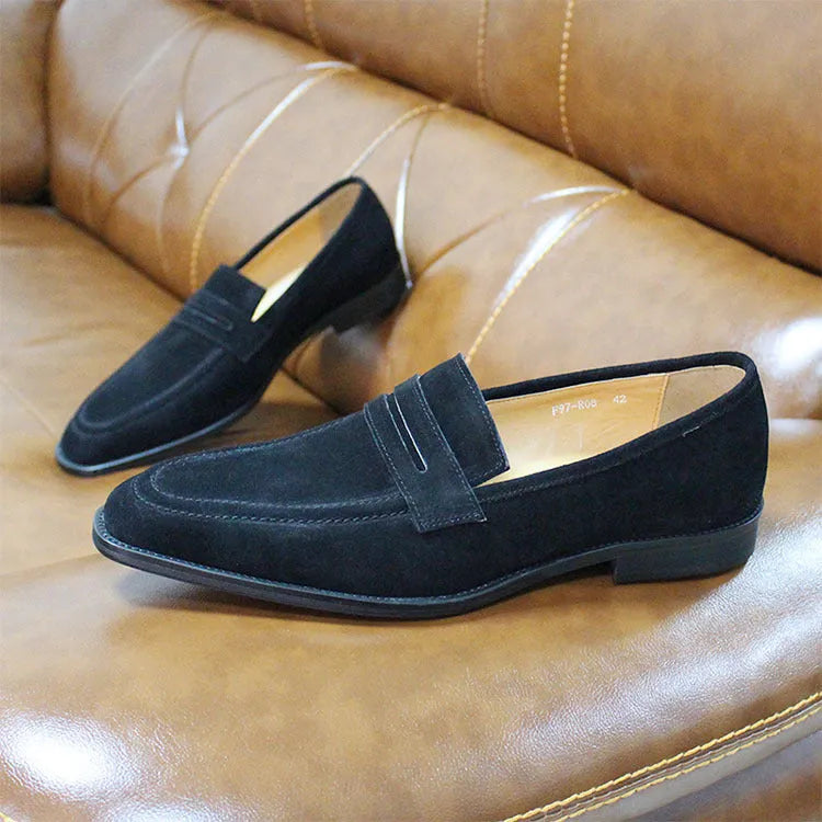 Men's cowhide leather slip-on casual shoes with rubber sole, black or brown, sizes 39 to 46
