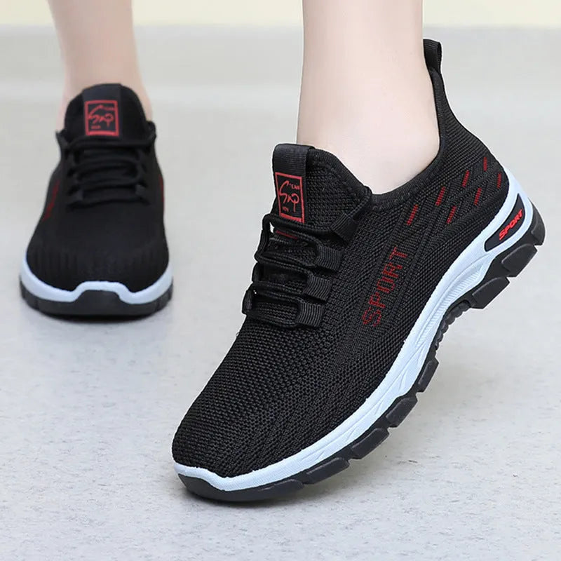 Casual low-top sneakers with round toe and soft PVC sole, shown in available colour options.