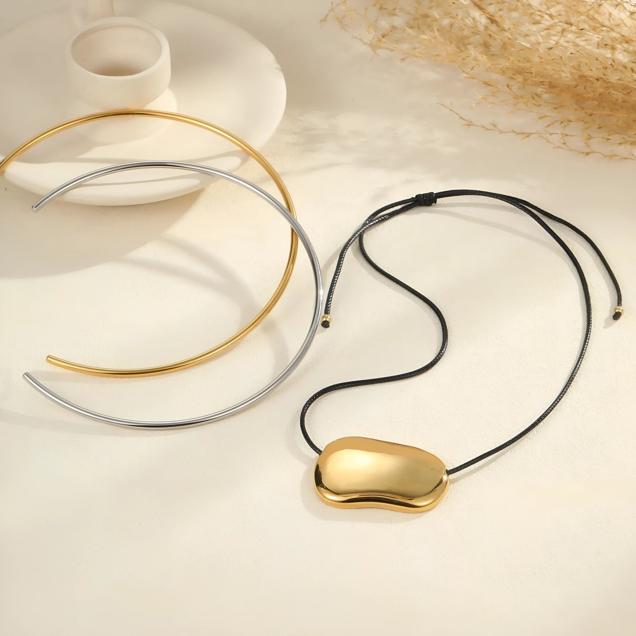 Black rope chain stainless steel necklace with irregular geometric pendant in gold or silver finish
