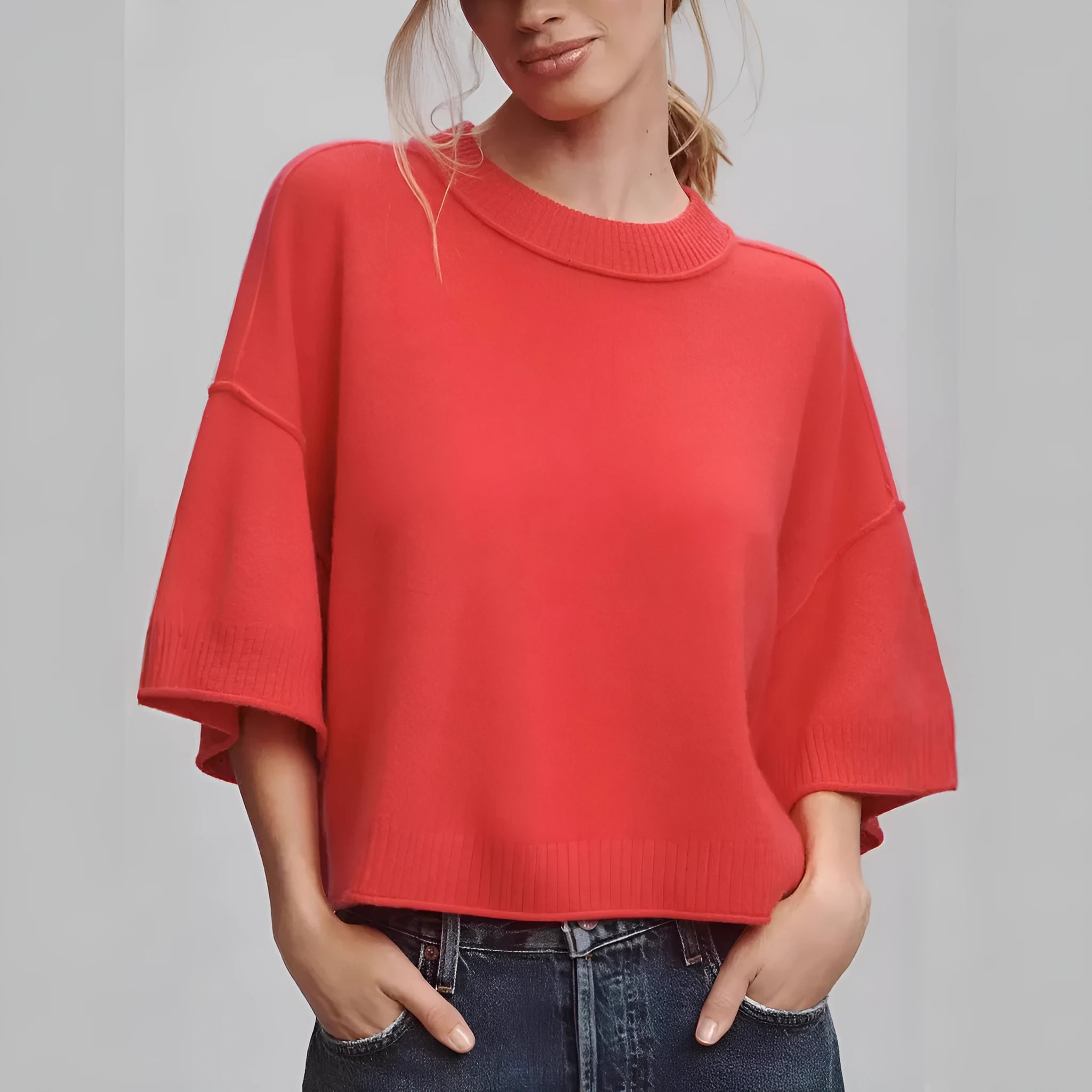 Hot girl style women's T-shirt with exposed navel design in red colour, short length pullover top