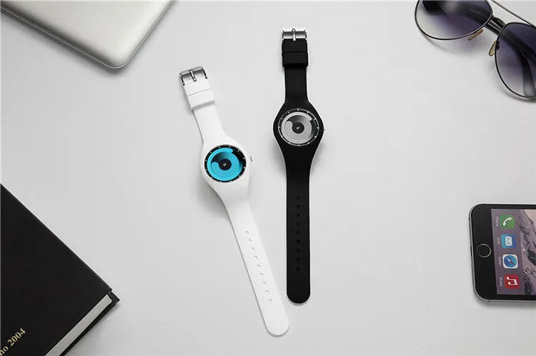White candy colour quartz watch with alloy case, plexiglass mirror, 4.0cm diameter, 23cm band.