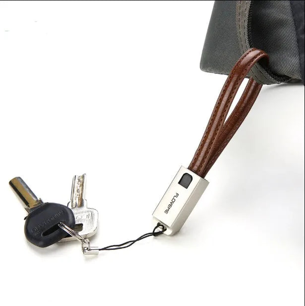 Short 20cm leather iPhone Lightning charging cable with zinc alloy connector in red, black or brown