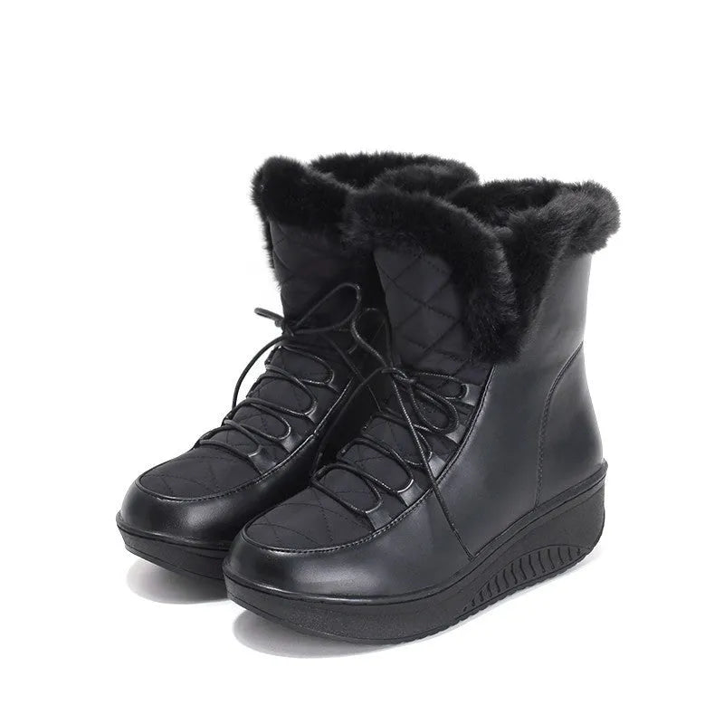 Women's black winter boots with 3cm platform and lace-up closure