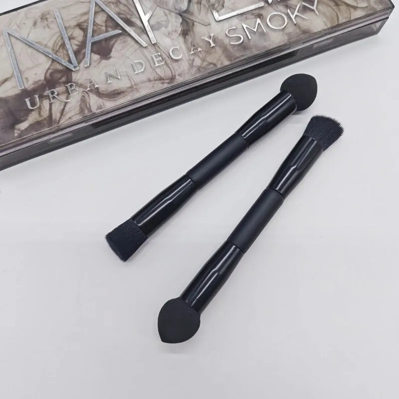 Double-headed miter sponge concealer brush with wooden handle and black artificial fibre bristles