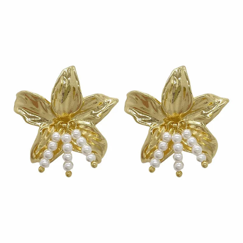 Gold H1795 personalised pearl flower earrings with exaggerated design and Seiko treatment
