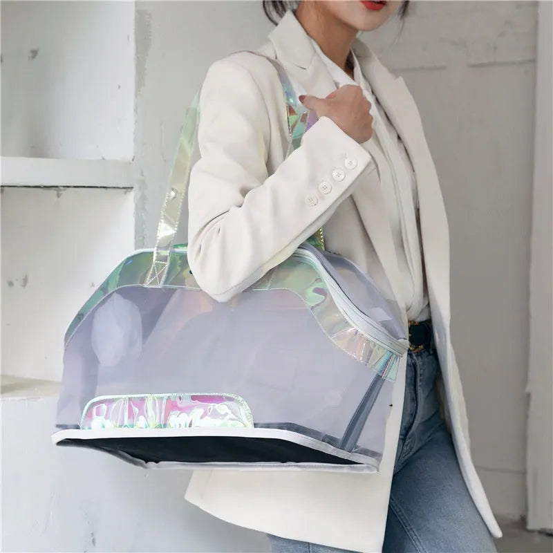 MOORPET leather cat outing carry bag in a solid colour showing medium hardness structure.