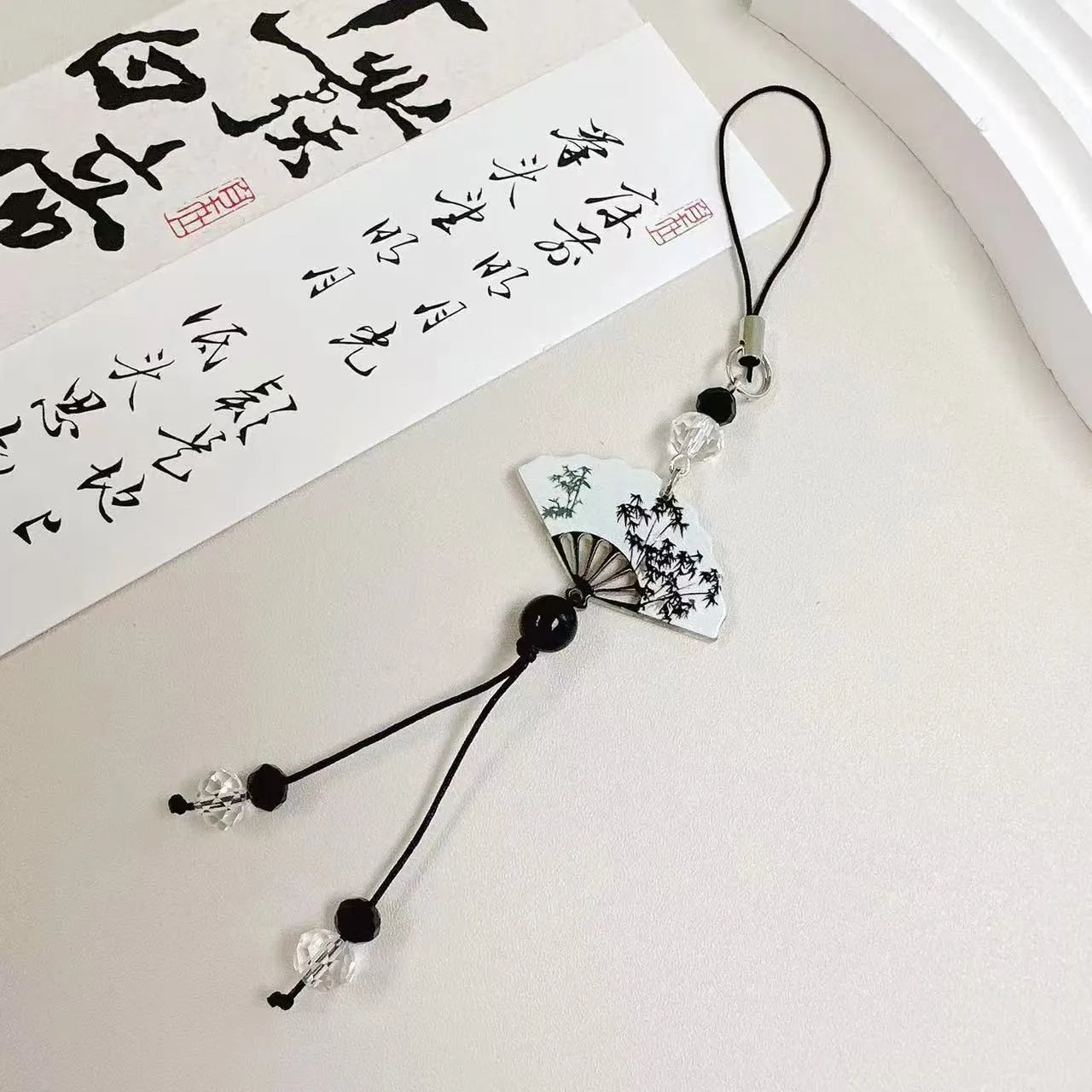Chinese Guofeng style pendant keychain with floral pattern in baking varnish coated beads