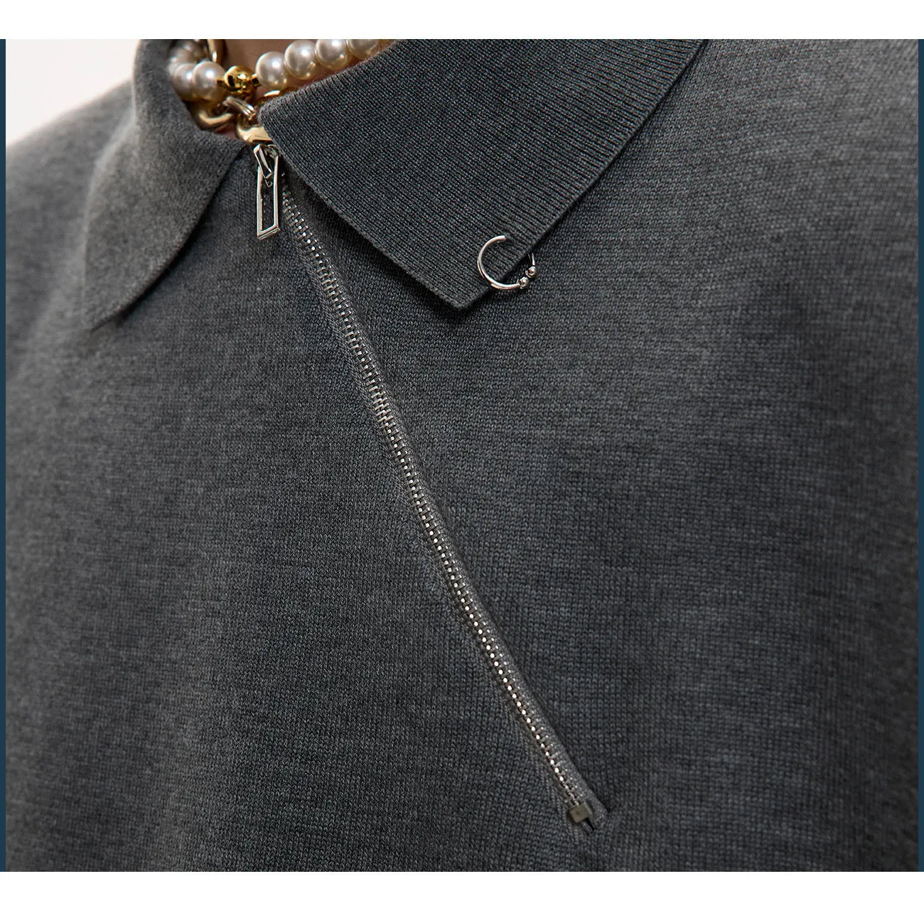 Men's ice-cooling slim-fit polo shirt with oblique zipper detail in black colour