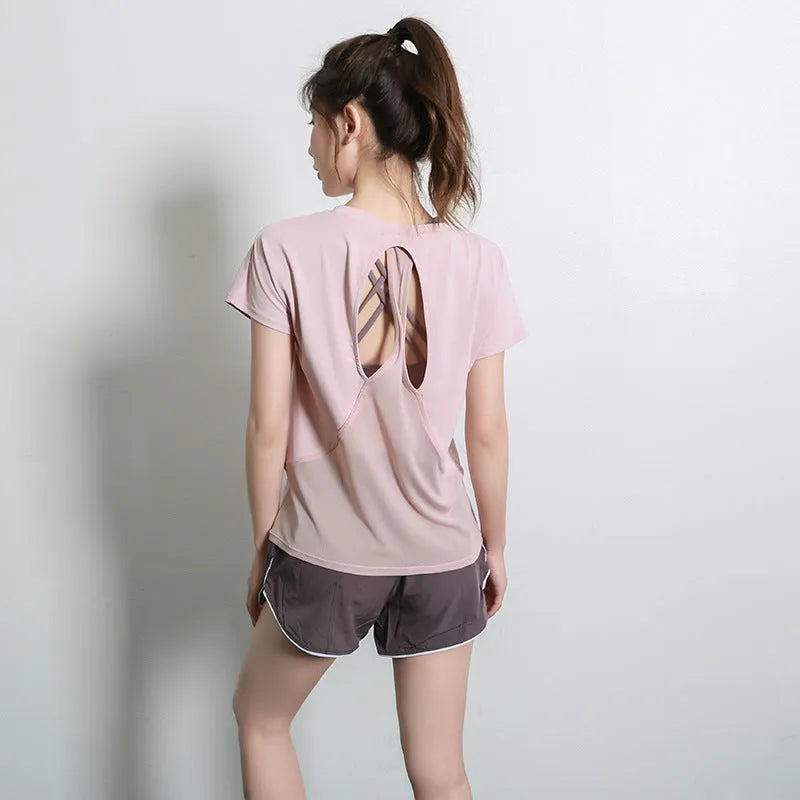 Women's short sleeve sports t-shirt in polyester fabric available in four colours