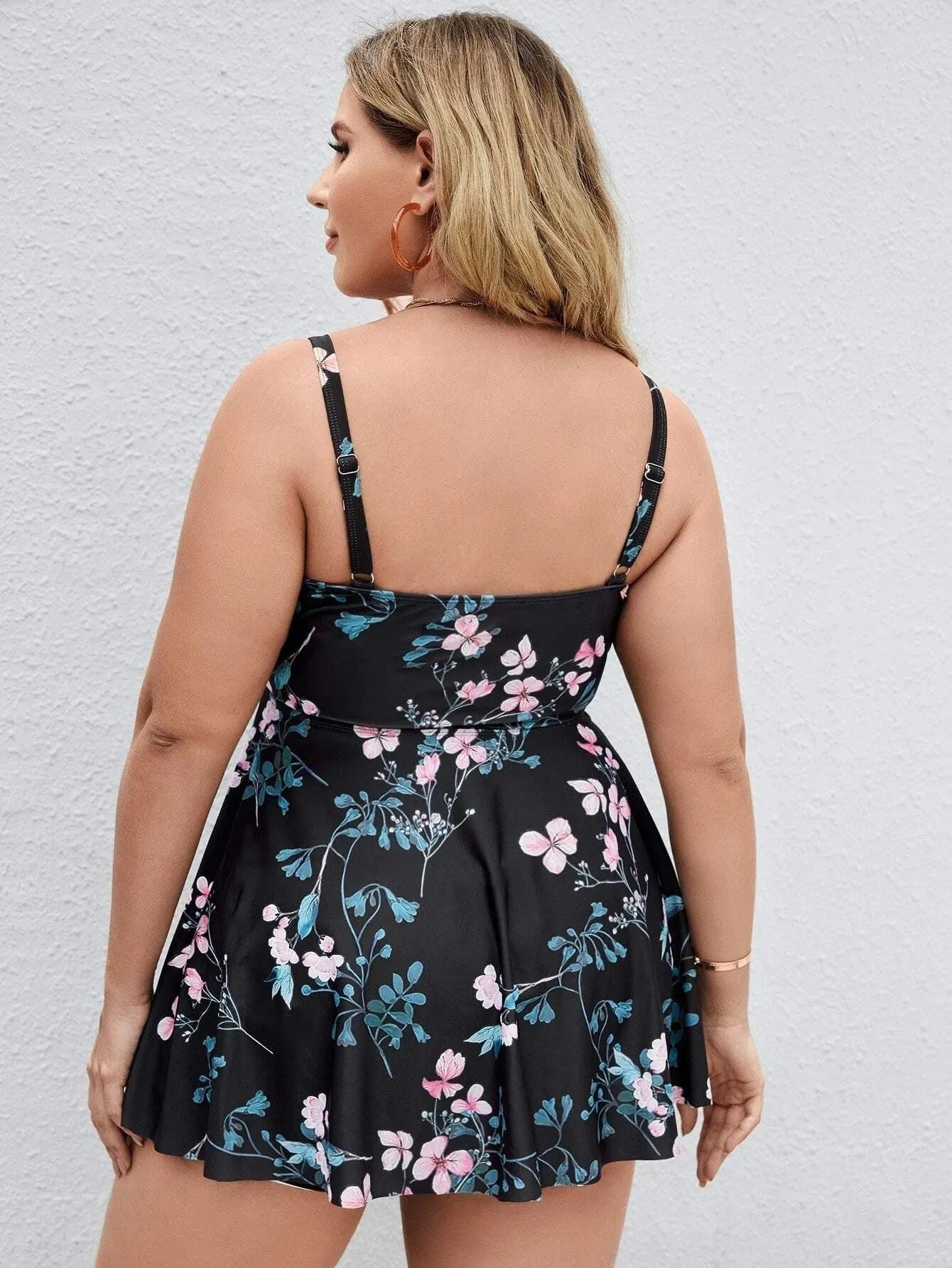 Women's split colour floral print one-piece swimsuit in polyester fabric with high elasticity