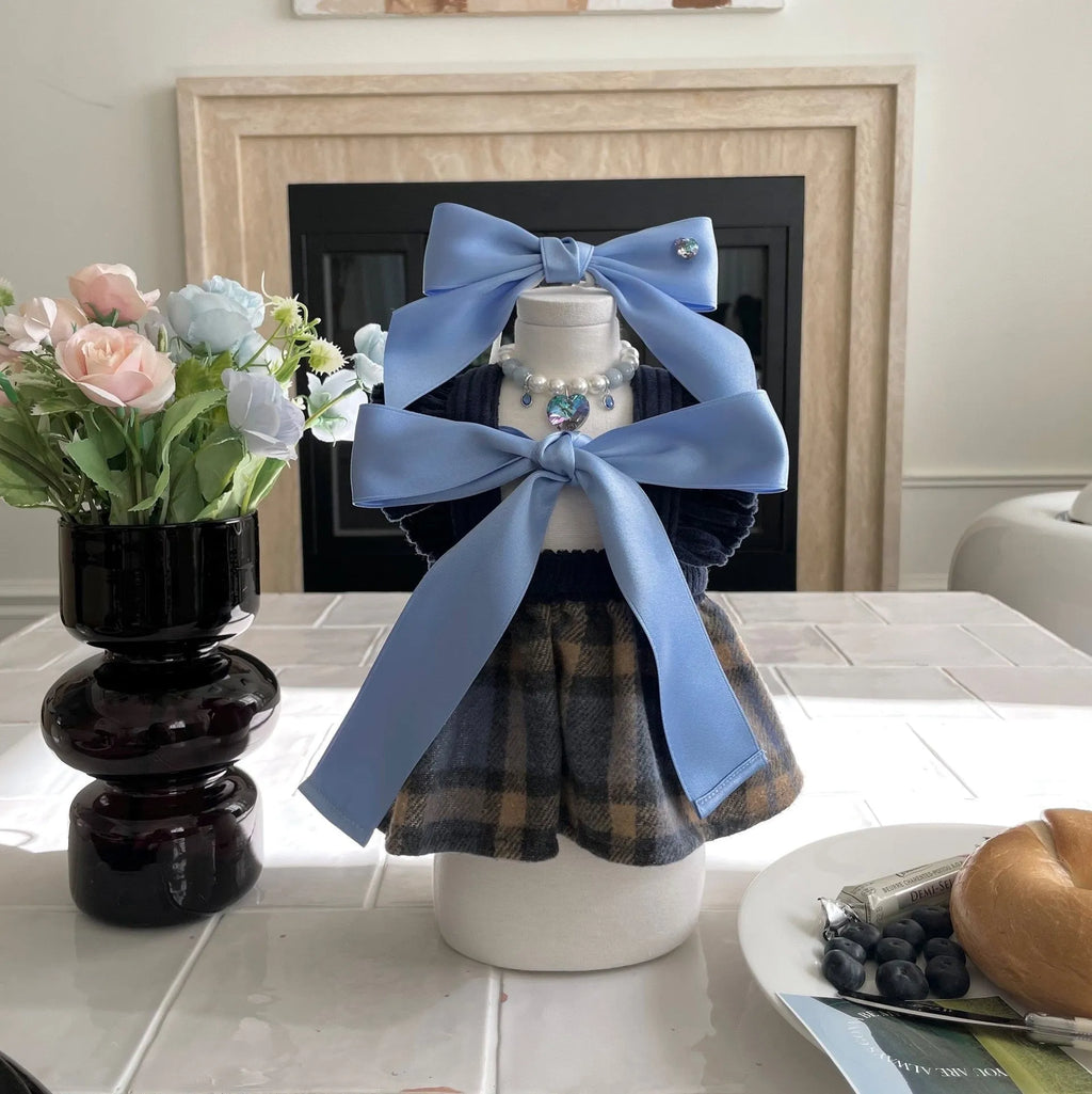 Adjustable princess style dog hair band with bow decoration in blue or pink colours