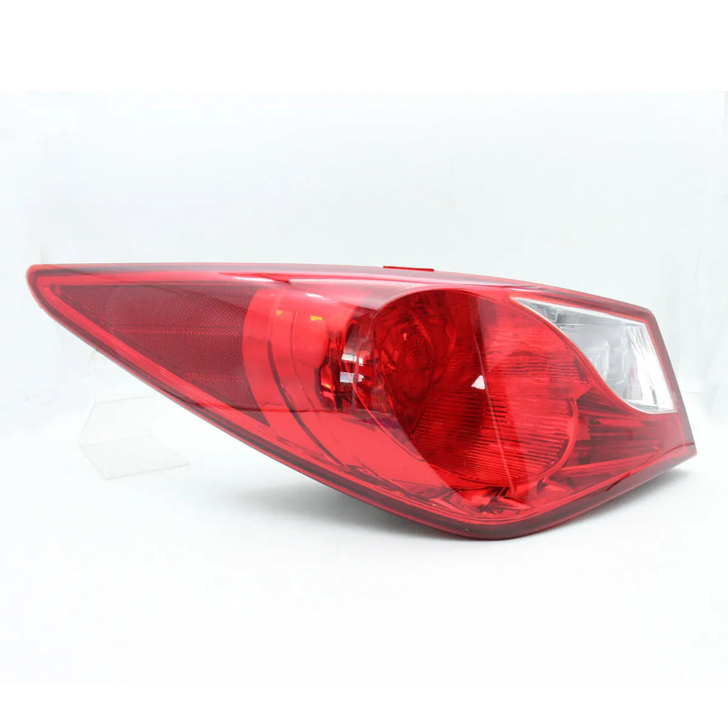 Red outer tail light half assembly for Hyundai Sonata 2011-2014, ABS and aluminium construction