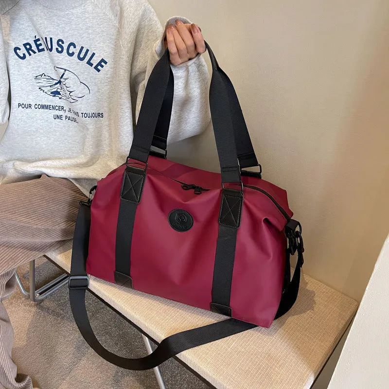 Waterproof Oxford cloth travel bag with dry-wet separation compartments and spine protection in solid colour options