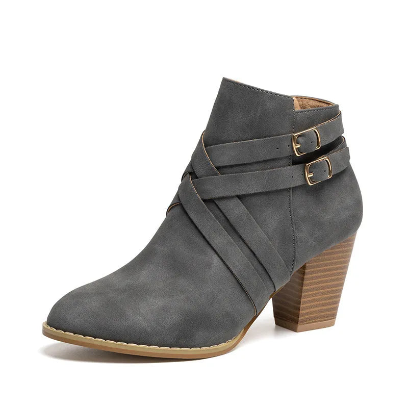 Plus-size grey ankle boot with side zip, chunky 7cm heel, buckle strap and rubber sole
