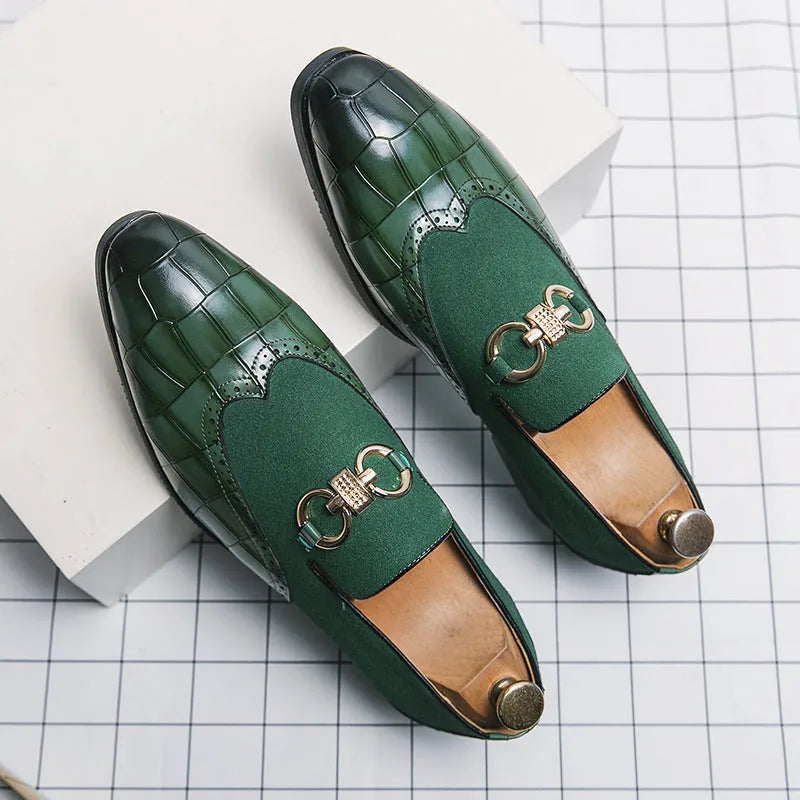 Men's black Korean style business casual shoes with pointed toe and sewing line details