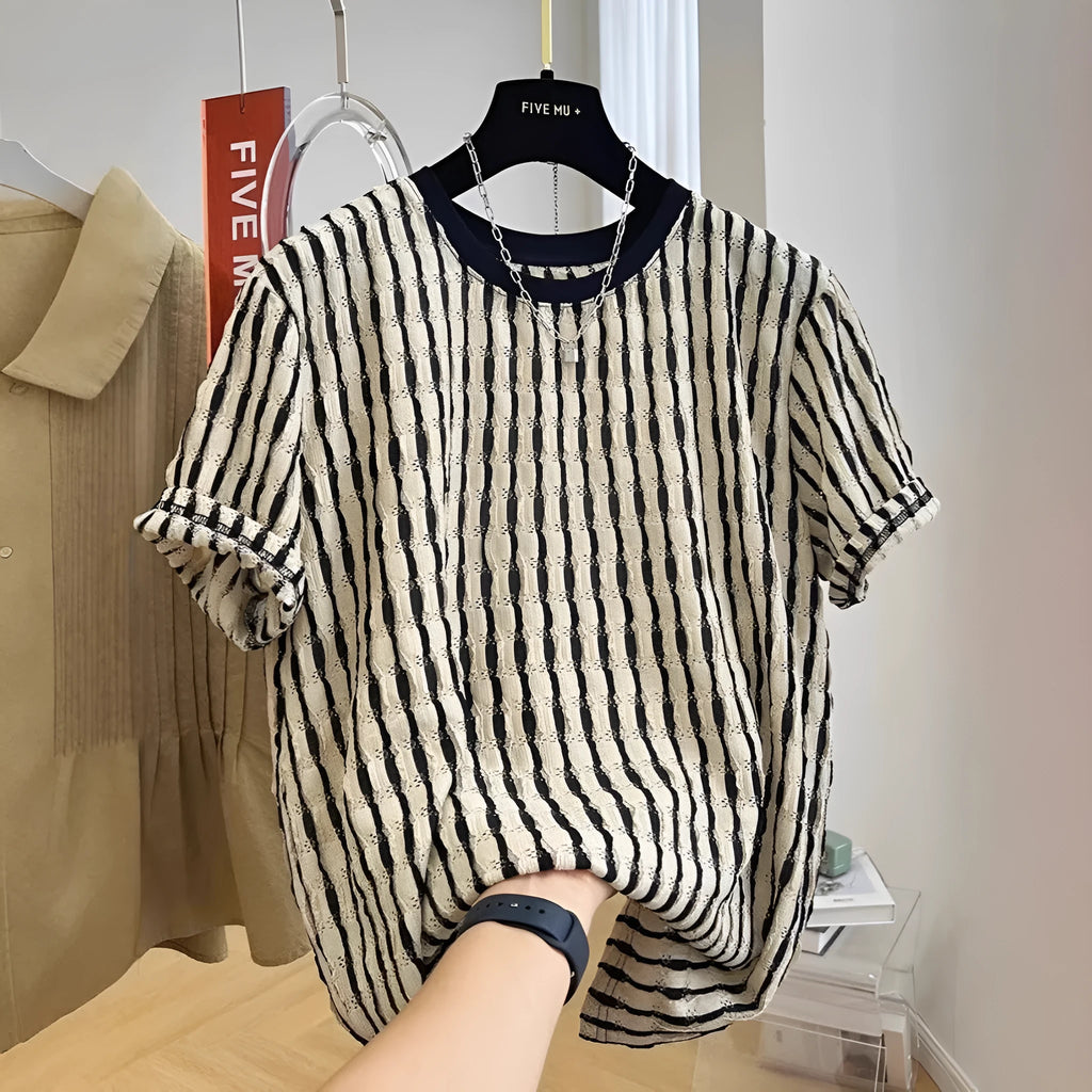 Black and white striped men's loose fit short sleeve casual pullover shirt