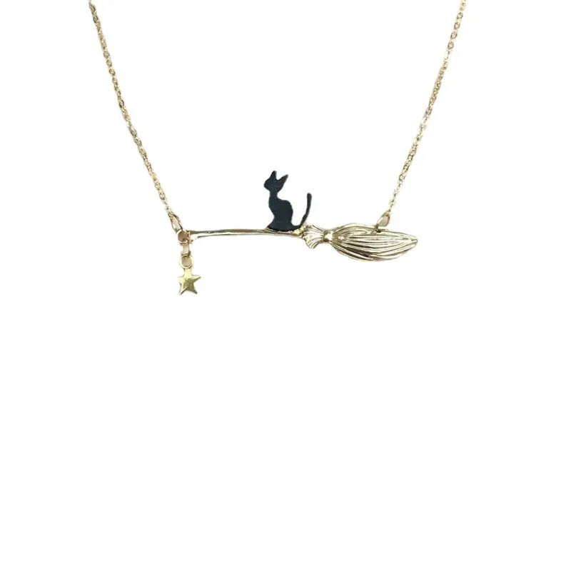 Black cat pendant Halloween necklace for women in alloy metal