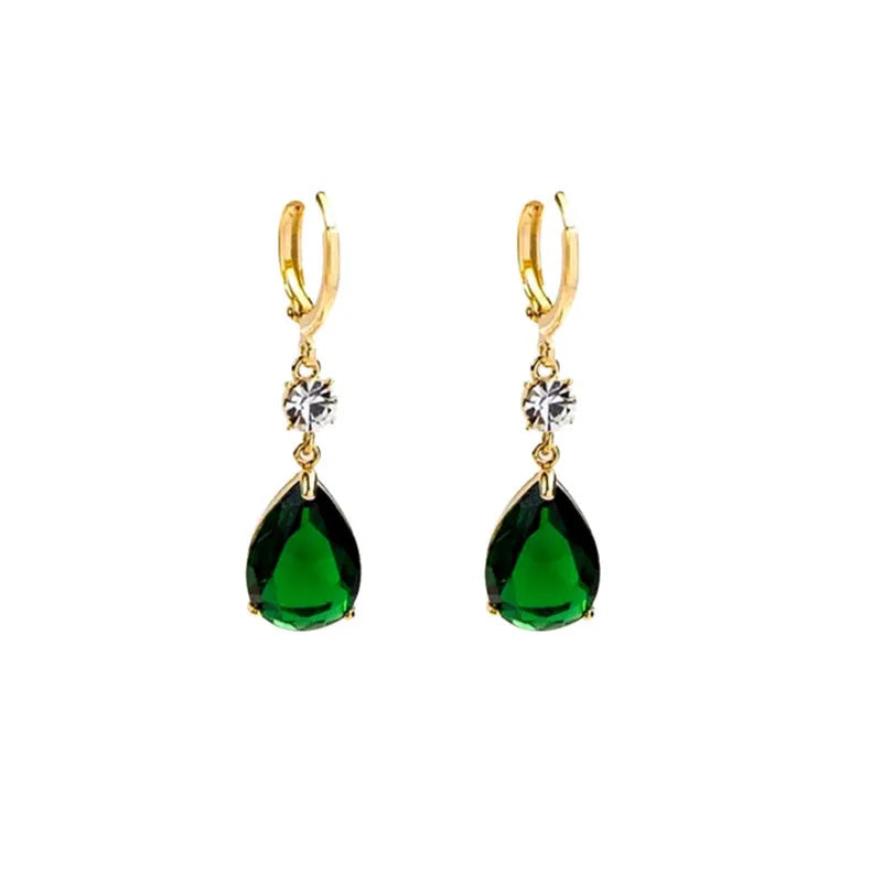 A pair of emerald green geometric teardrop earrings made from lightweight alloy.