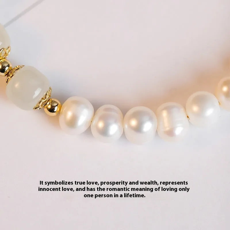 Natural freshwater pearl bracelet with diamond-shaped pearls in Hetian jade colour.