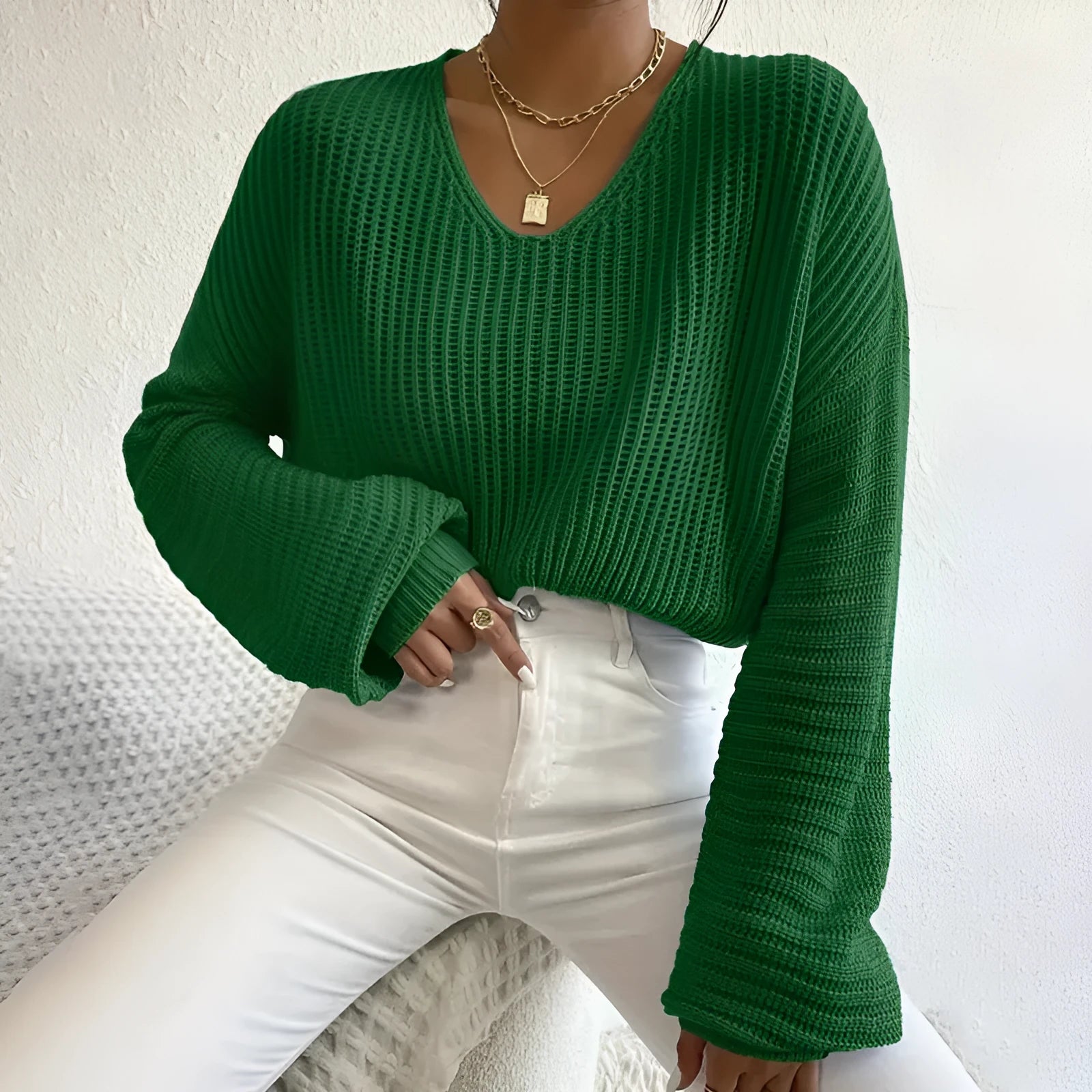 Women's solid colour long sleeve pullover in loose casual fit